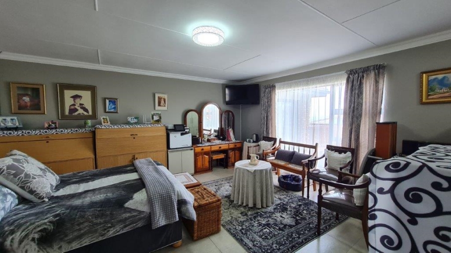 3 Bedroom Property for Sale in Dana Bay Western Cape